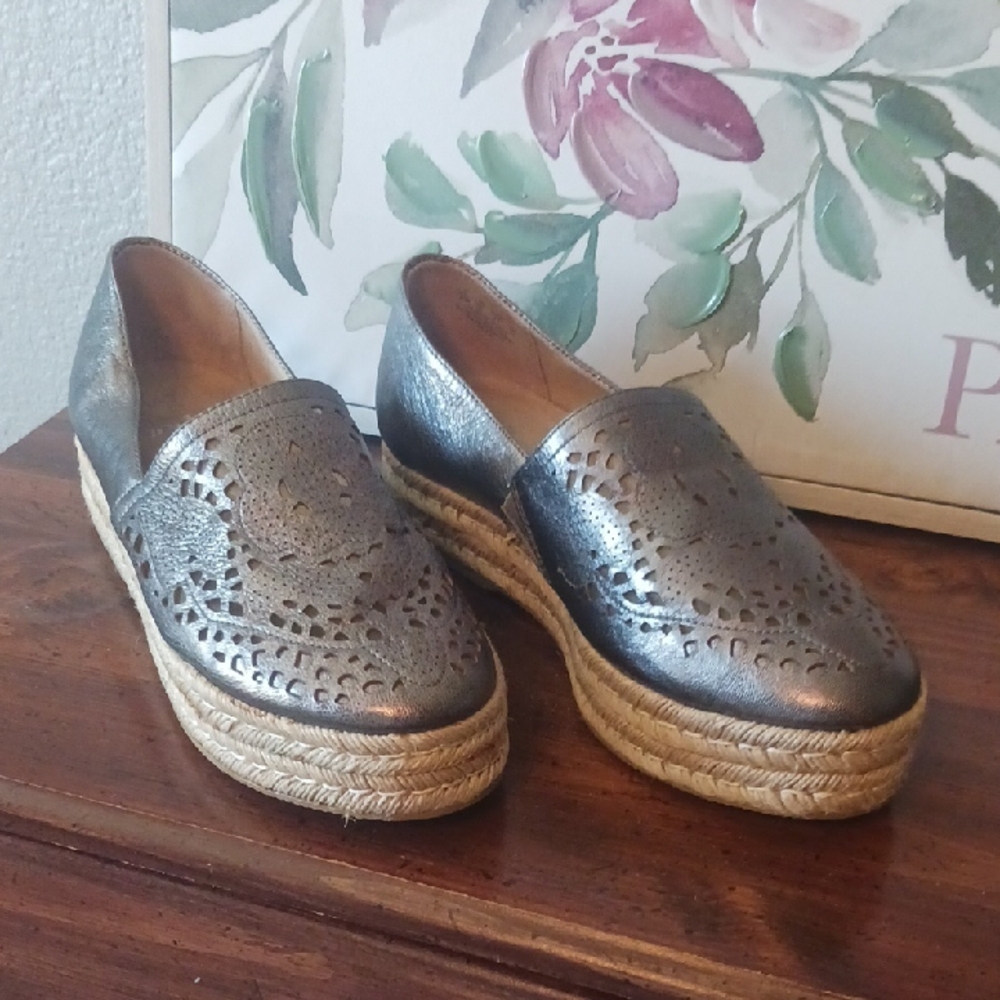 Naturalizer Metallic Gray Laser-Cut Espadrille Flats